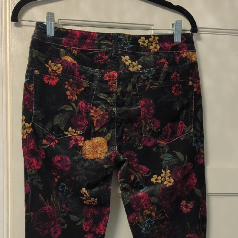 Pilcro Midrise Velvet Floral Skinny Jeans - Picture 10 of 11